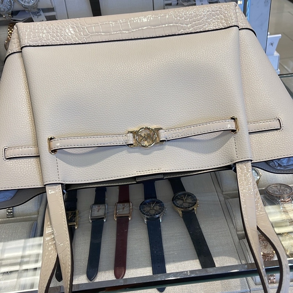 MICHAEL KORS
Reed Large Leather Belted Satchel Shoulder Tote Handbag 
Lt Cream - Picture 10 of 16